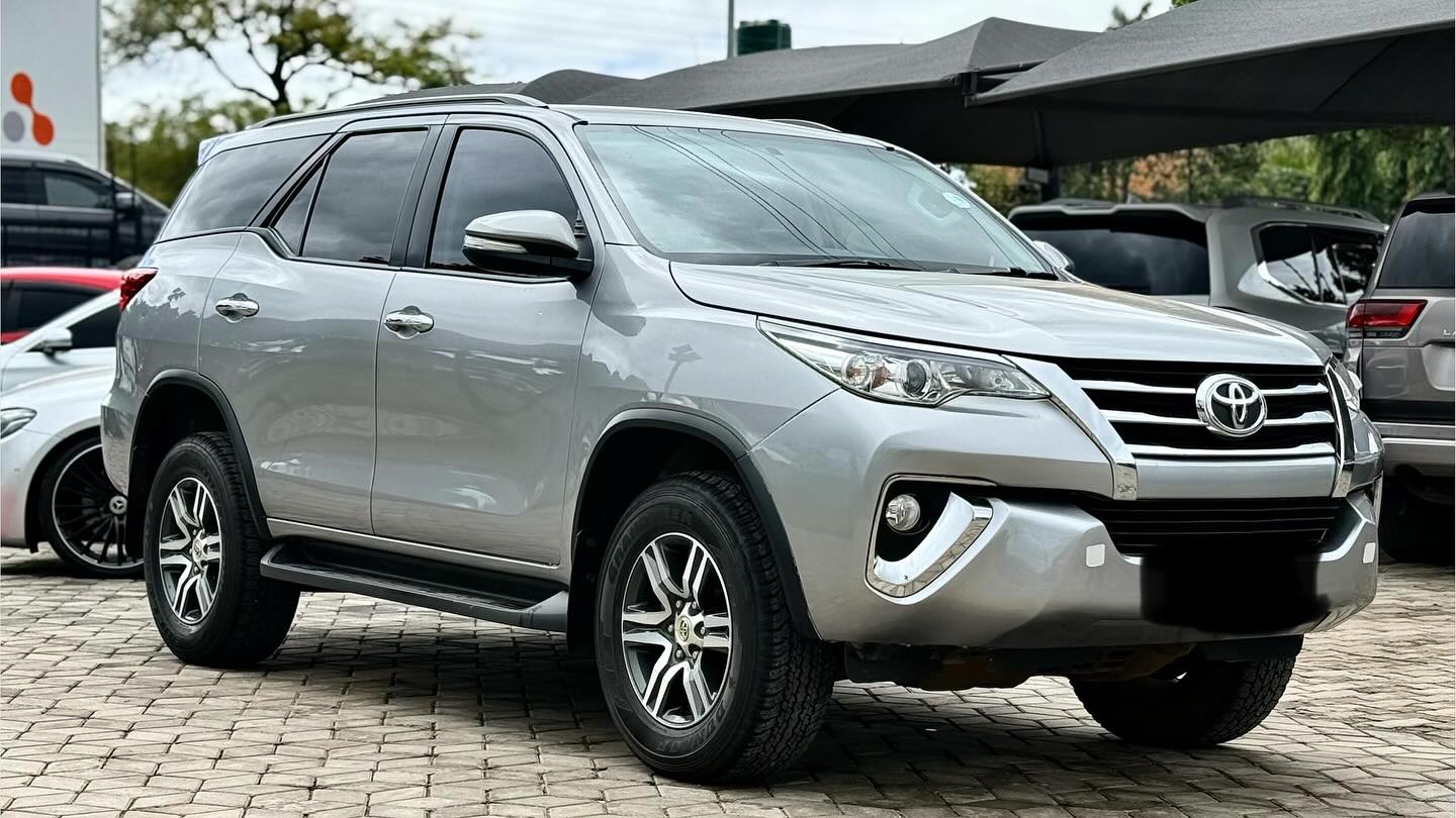 Toyota Fortuner 2.4 GD-6